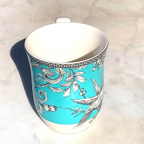 222 FIFTH ADELAIDE TURQUOISE MUG CUP PORCELAIN - Picture 4 of 6